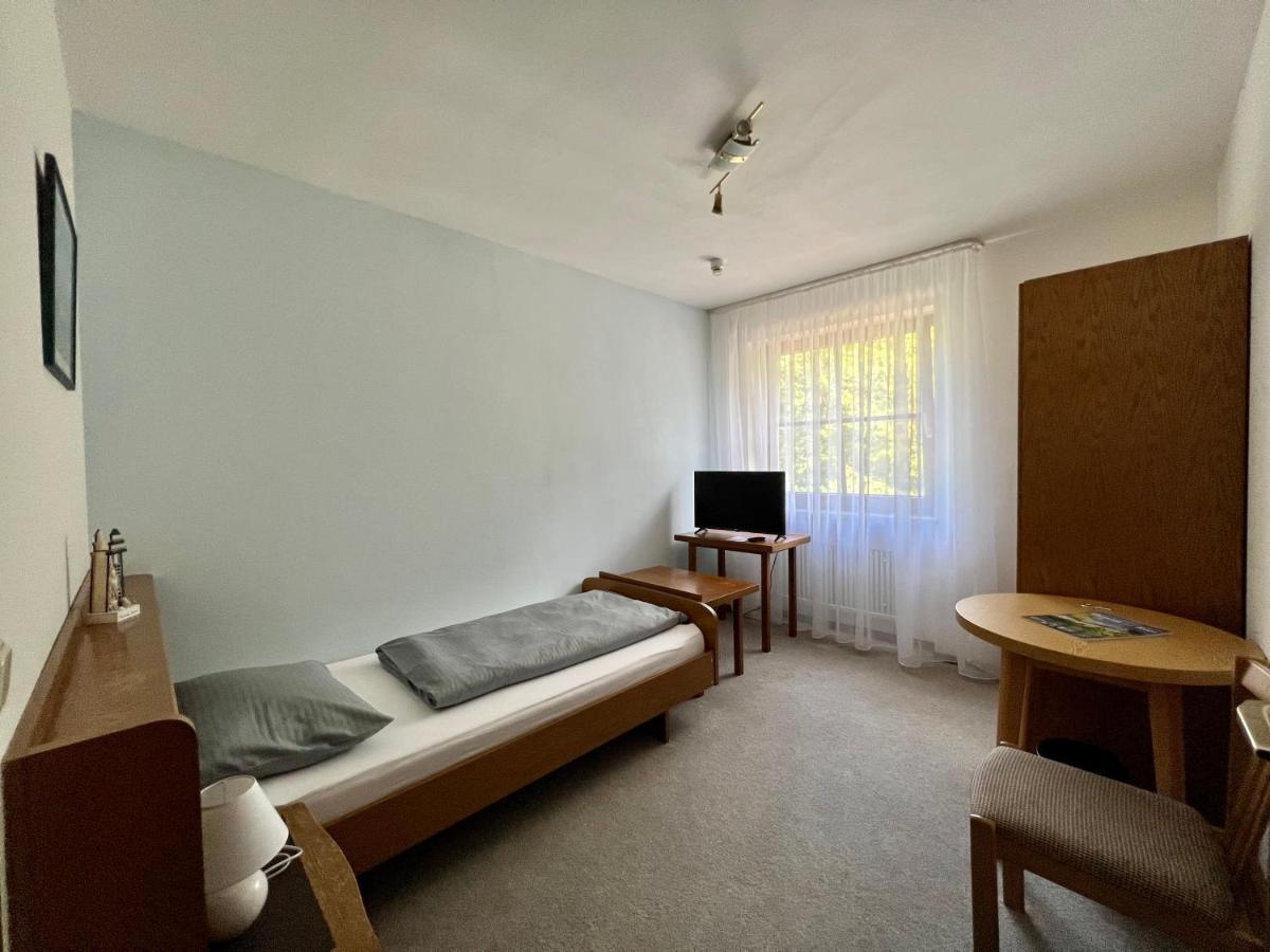 Hotel-Gasthof Deutschmeister Donauworth Bagian luar foto